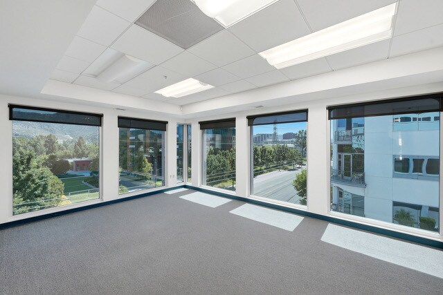 More Photos Of 2727 W Alameda Ave, Burbank Medical For Sale