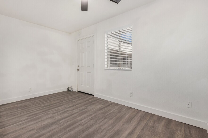 More Photos Of , Phoenix Multifamily For Sale