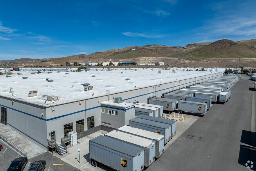 More Photos Of 45 Vista Blvd, Sparks Warehouse For Lease