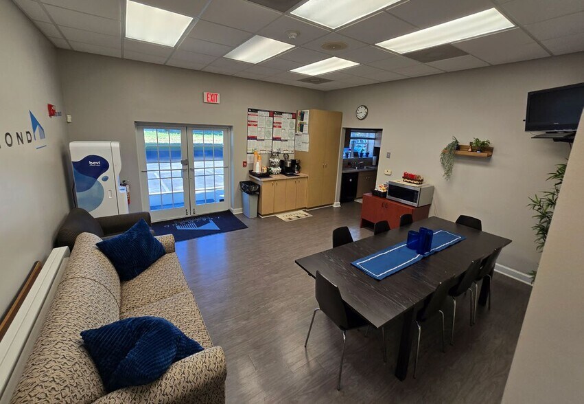 More Photos Of 465 W Warren Ave, Longwood Medical For Lease