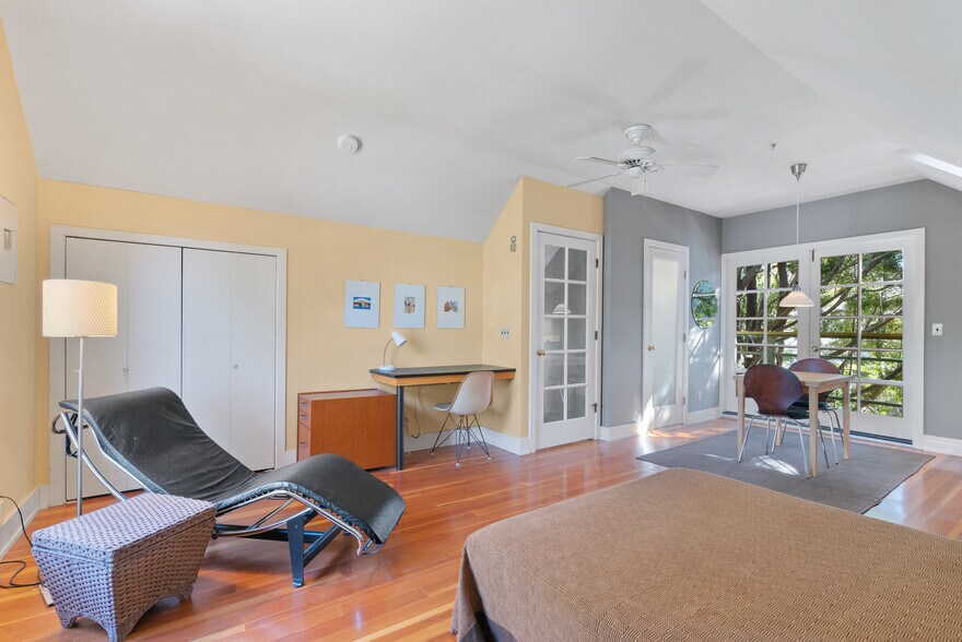 More Photos Of 603 Mission St, Santa Cruz Office For Sale