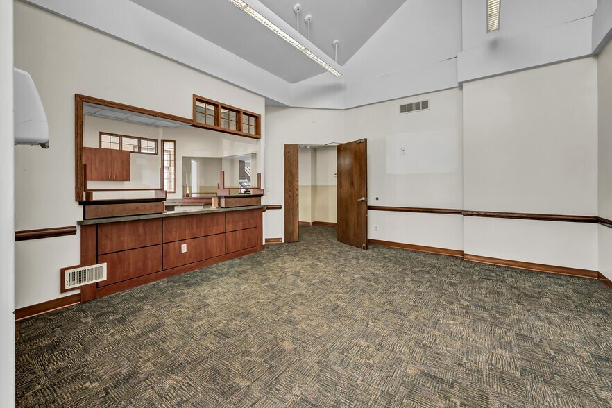 More Photos Of 48 Route 6, Yorktown Heights Medical For Sale