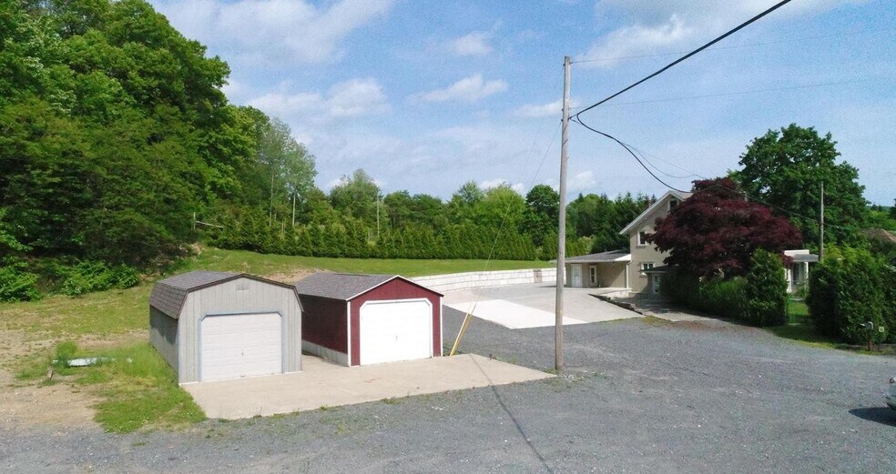 More Photos Of 794 Claremont Ave, Tamaqua General Retail For Sale