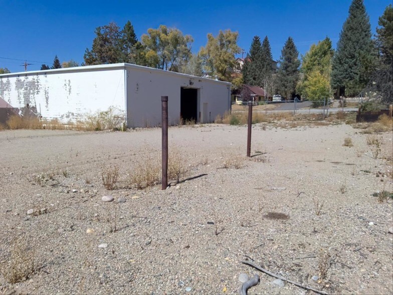 More Photos Of 172 N 2nd St, Granby Warehouse For Sale