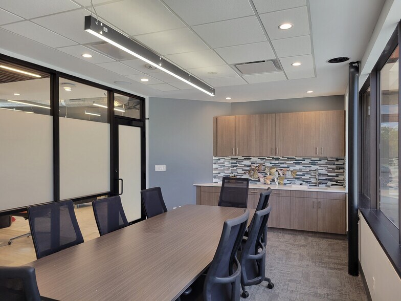 More Photos Of 3920 Alma Dr, Plano Coworking Space