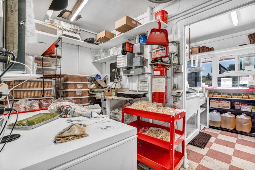 More Photos Of 198 Main St, Bridgeport Restaurant For Sale