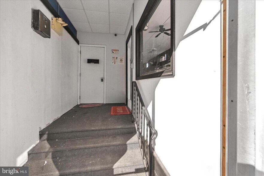 More Photos Of 325 W Main St, Kutztown Storefront Retail Residential For Lease