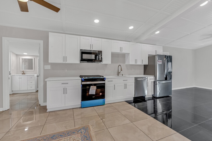 More Photos Of , Marietta Unknown For Sale