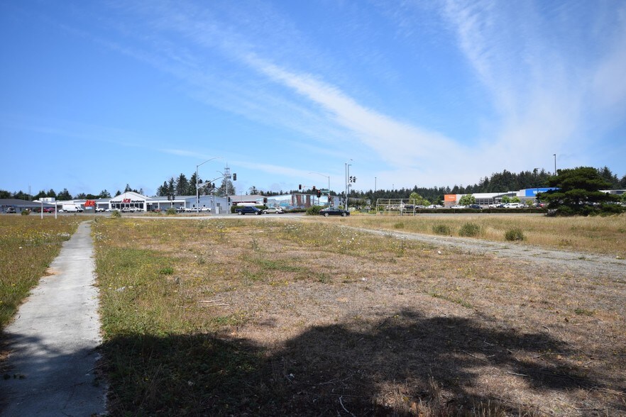 More Photos Of 915 E Washington Blvd, Crescent City Land For Lease