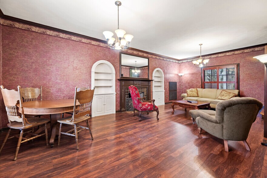 More Photos Of 1106 Avenue O, Huntsville Office Residential For Sale