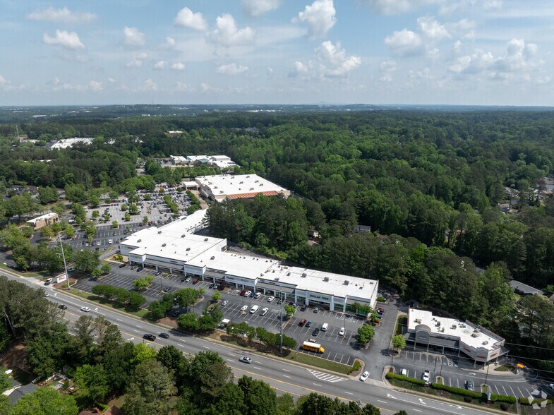 More Photos Of 1580 Holcomb Bridge Rd, Roswell Storefront For Sale