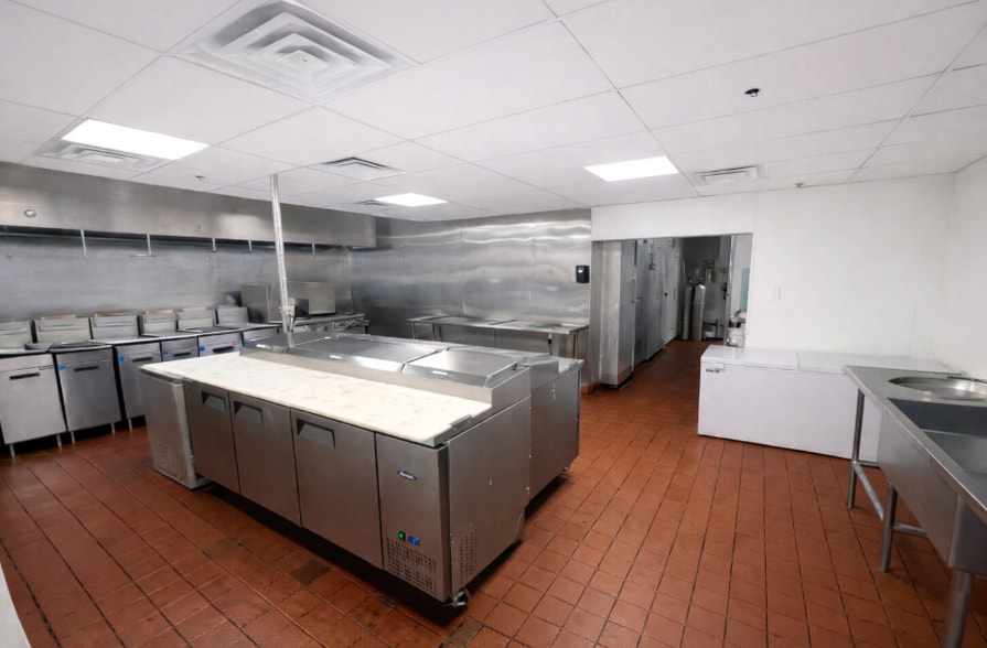 More Photos Of 560 Silverthorne Ln, Silverthorne Hotel For Sale