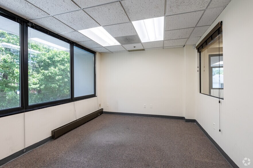 More Photos Of 619 E Palisade Ave, Englewood Cliffs Office For Lease