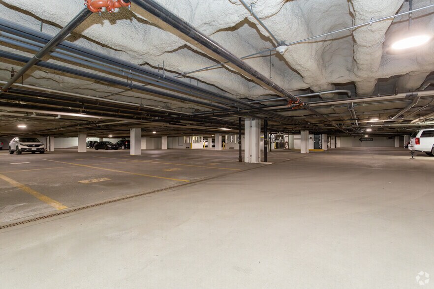 More Photos Of 9394 W Dodge Rd, Omaha Office For Sale