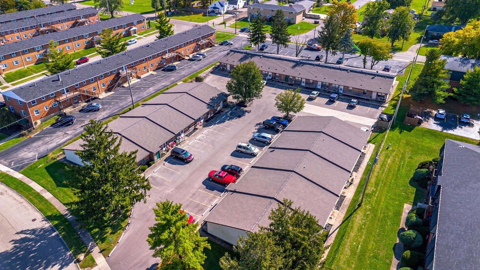 More Photos Of 207 W Funderburg Rd, Fairborn Apartments For Sale