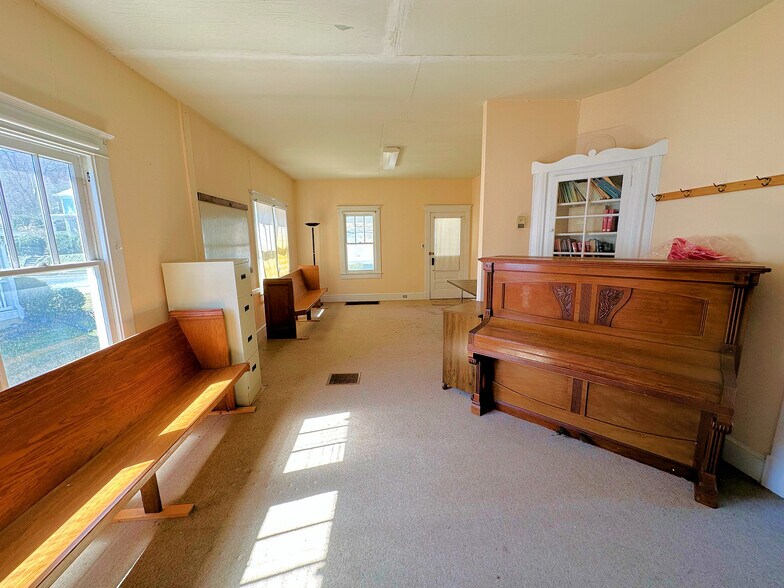More Photos Of 26121 Frederick Rd, Clarksburg Specialty For Sale