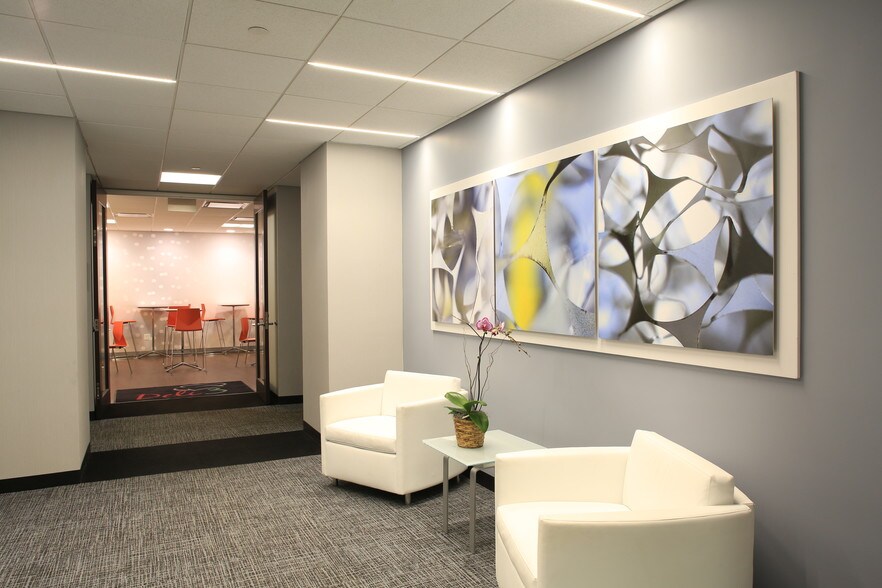 More Photos Of 55 Shuman Blvd, Naperville Office For Lease