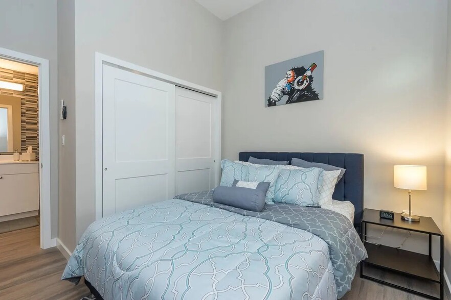 More Photos Of 2026 Amber St, Philadelphia Apartments For Sale