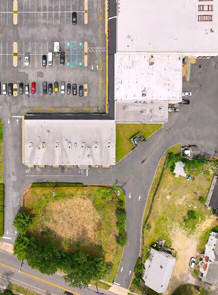 More Photos Of 386 White Horse Pike, Atco Supermarket For Lease