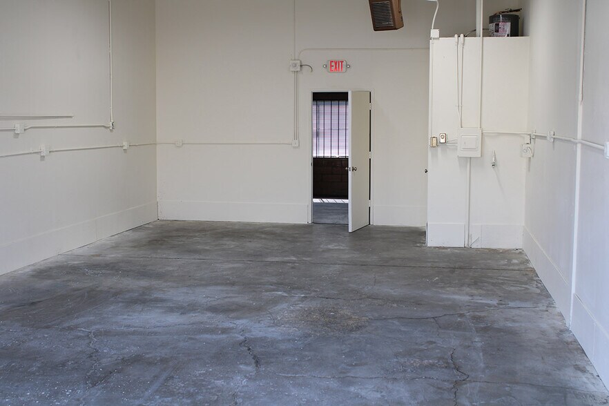 More Photos Of 1700 Western Ave, Las Vegas Industrial For Lease