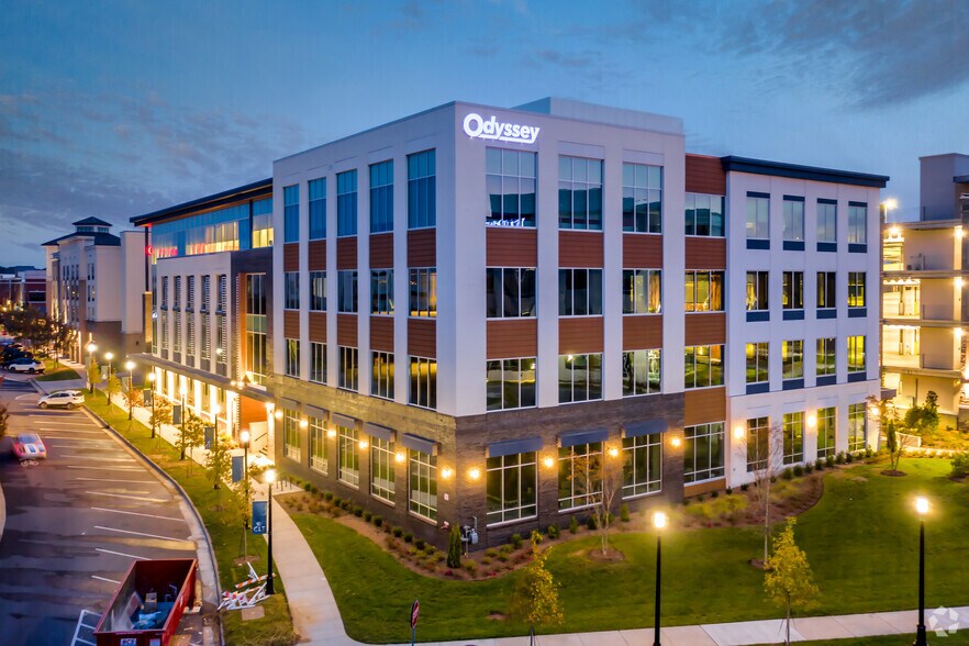 More Photos Of 2015 Ayrsley Town Blvd, Charlotte Unknown For Lease