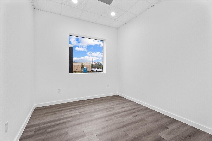 More Photos Of 26605 Cook Field Rd, Katy Light Distribution For Lease