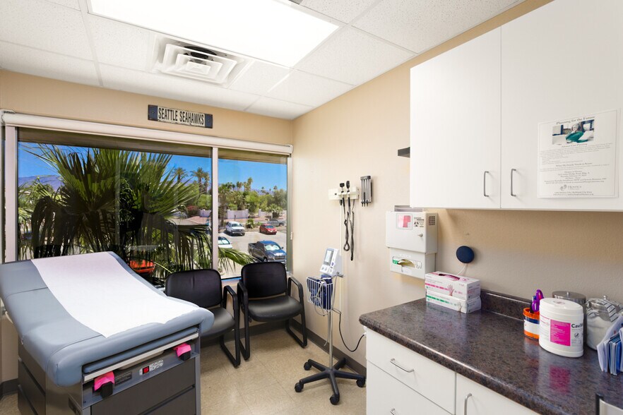 More Photos Of 297 S Lake Havasu Ave, Lake Havasu City Medical For Lease