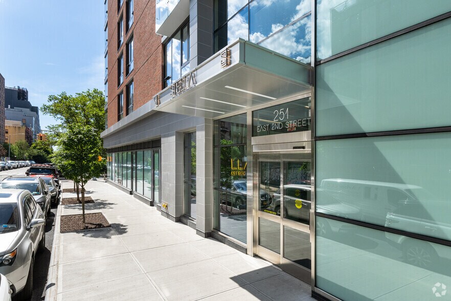 More Photos Of 350 E Houston St, New York Apartments For Lease