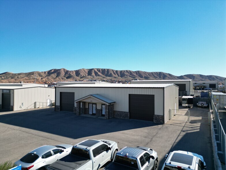 More Photos Of 1456 E Hillcrest Dr, Washington Industrial For Sale