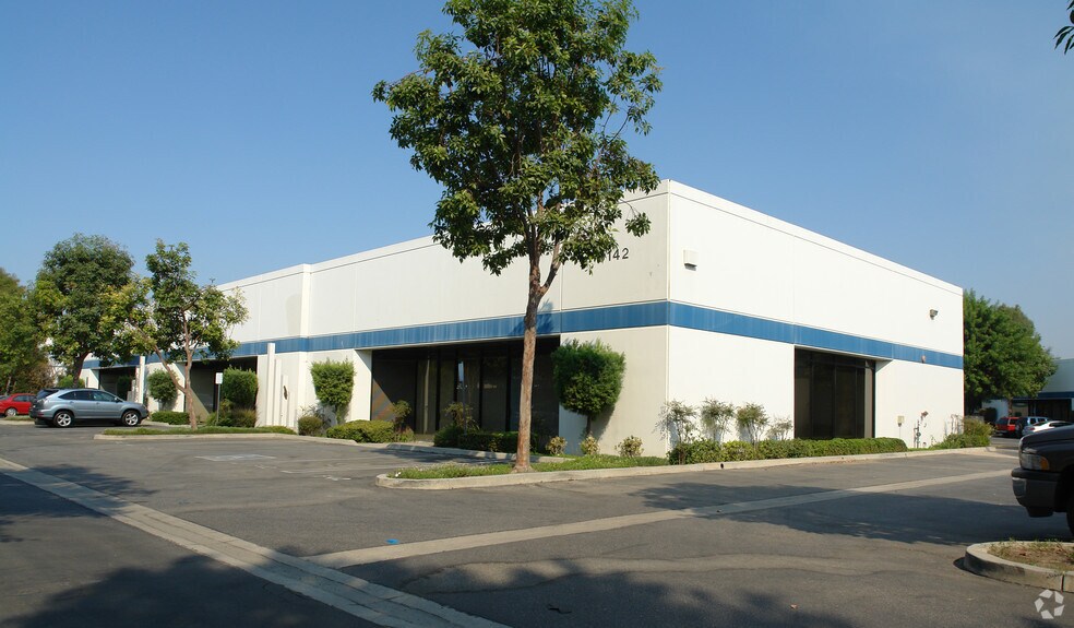 More Photos Of 5148 Commerce Ave, Moorpark Unknown For Lease