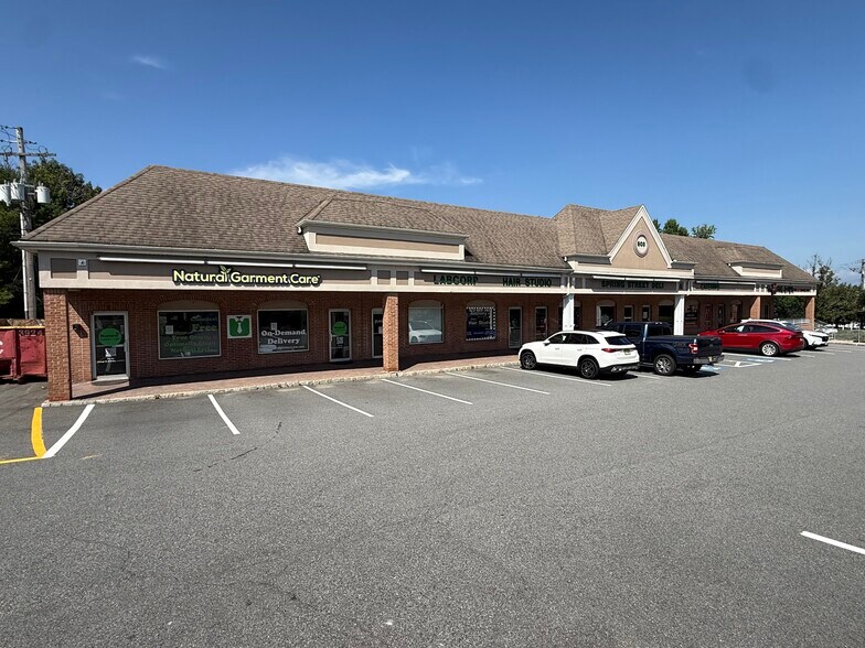 More Photos Of 503 N Franklin Tpke, Ramsey Freestanding For Lease