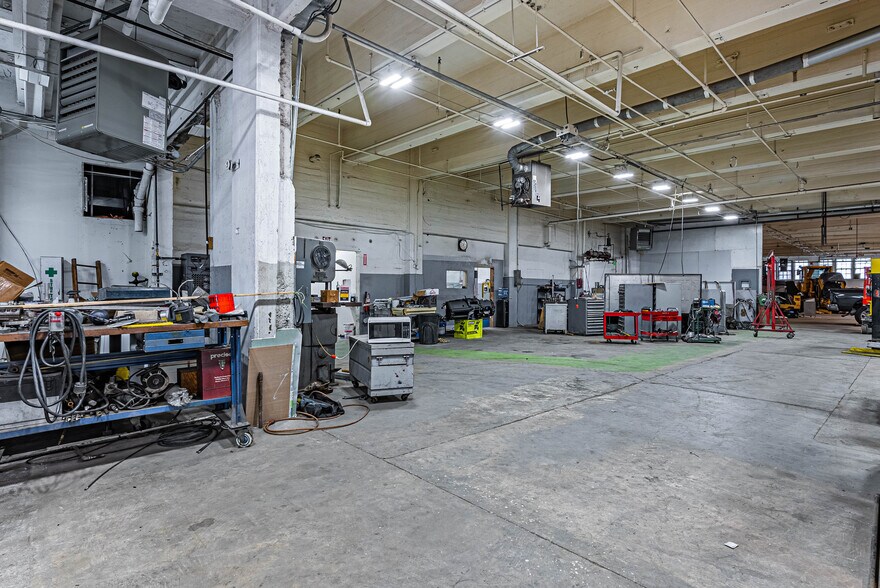 More Photos Of 161 Abington Ave, Newark Warehouse For Sale