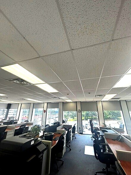 More Photos Of 75 Lincoln Hwy, Iselin Medical For Lease