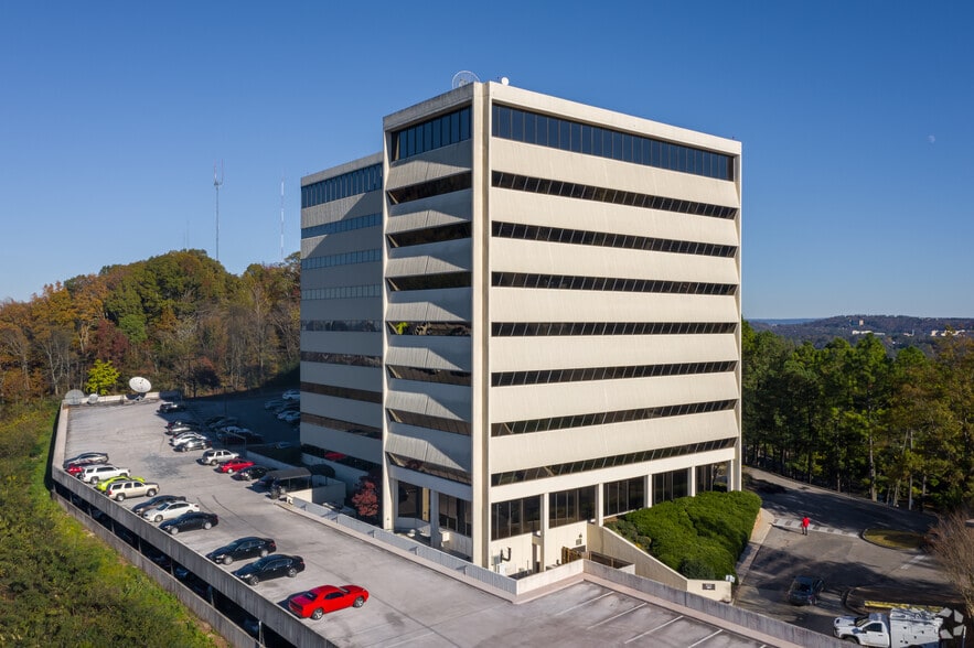 More Photos Of 600 Beacon Pkwy W, Birmingham Medical For Lease