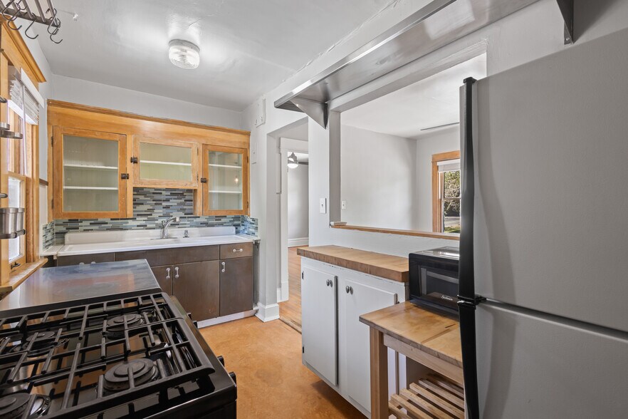 More Photos Of 1400 Detroit St, Denver Apartments For Sale