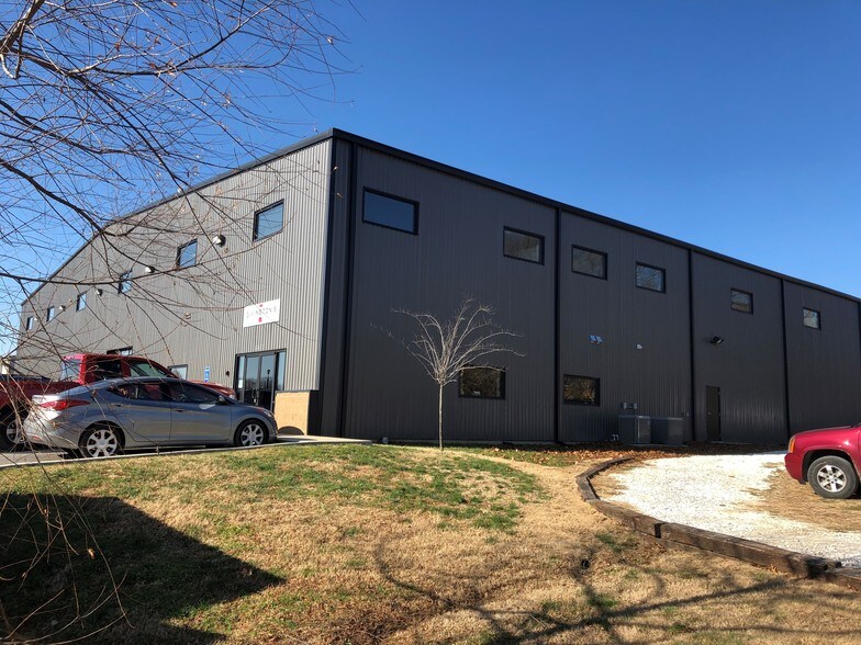 More Photos Of 2209 Hawks Lndg, Fayetteville Warehouse For Lease