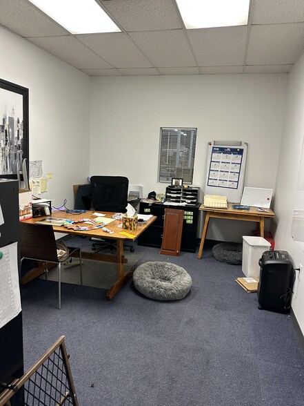 More Photos Of 107 Norris Dr, Rochester Warehouse For Lease