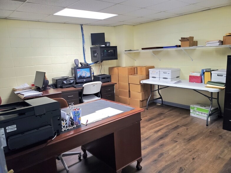 More Photos Of 24173 US Highway 80 E, Statesboro Auto Repair For Sale