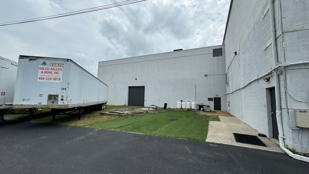 More Photos Of 1727-1801 Union Blvd, Allentown Warehouse For Lease