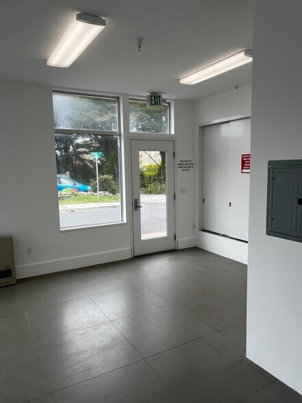 More Photos Of 411 Dondee St, Pacifica Storefront Retail Residential For Lease