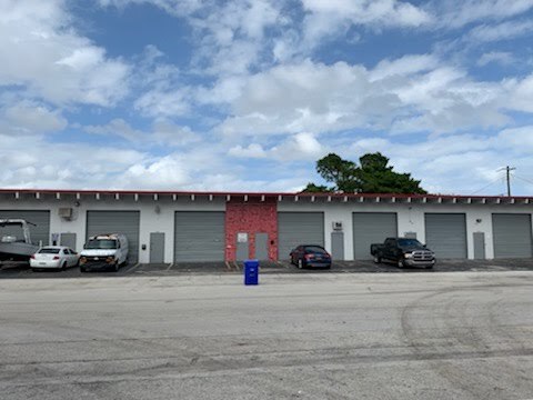 More Photos Of 5833-5851 SW 25th St, West Park Warehouse For Lease