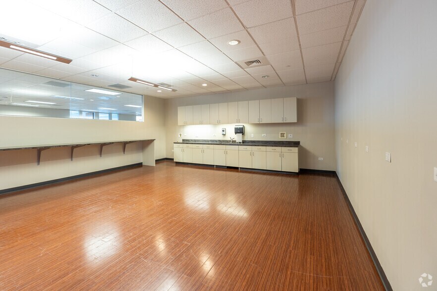 More Photos Of 10475 Park Meadows Dr, Lone Tree Office For Sale