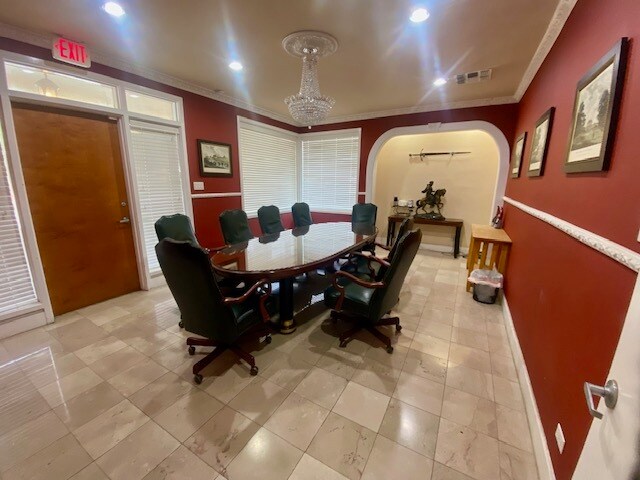 More Photos Of 2600 Mccullough Ave, San Antonio Office For Sale