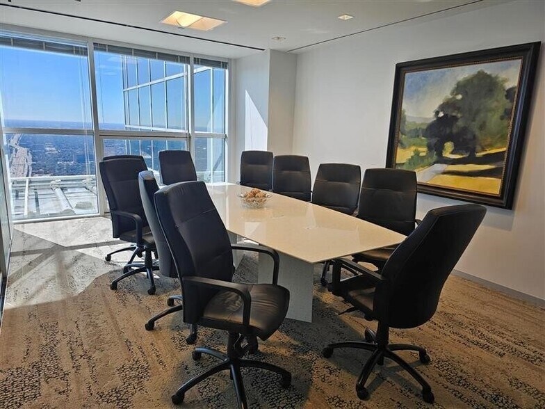 More Photos Of 2800 Post Oak Blvd, Houston Coworking Space