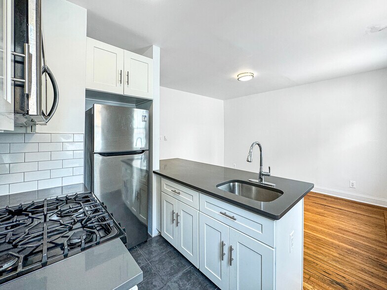 More Photos Of 811 Courtlandt Ave, Bronx Apartments For Sale