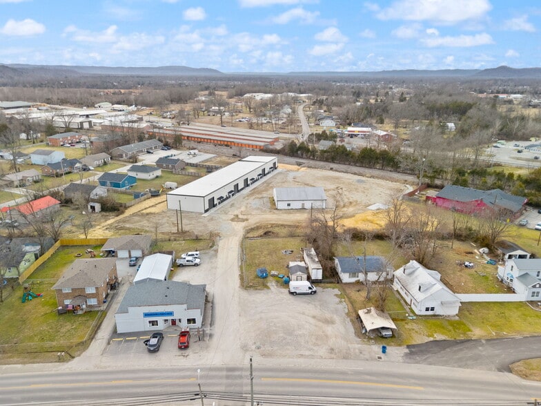 More Photos Of 331 1st Avenue, Shepherdsville Warehouse For Lease