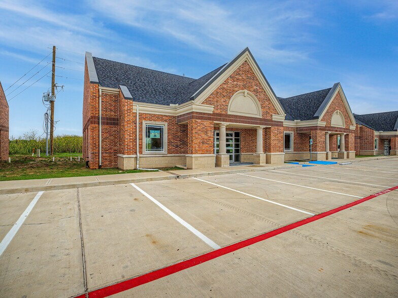 More Photos Of 7103 S Peek Rd, Richmond Medical For Sale