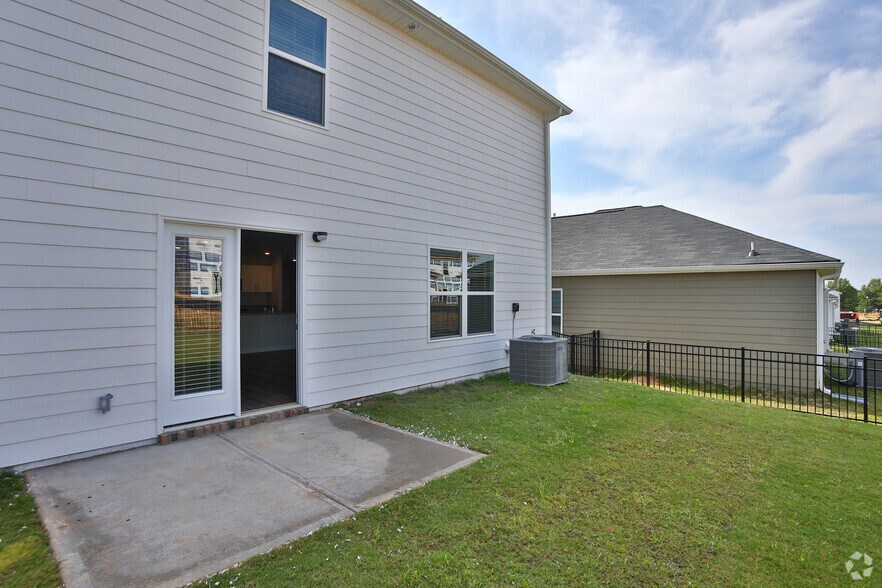More Photos Of 507 Satinwood Cir, Graniteville Apartments For Sale