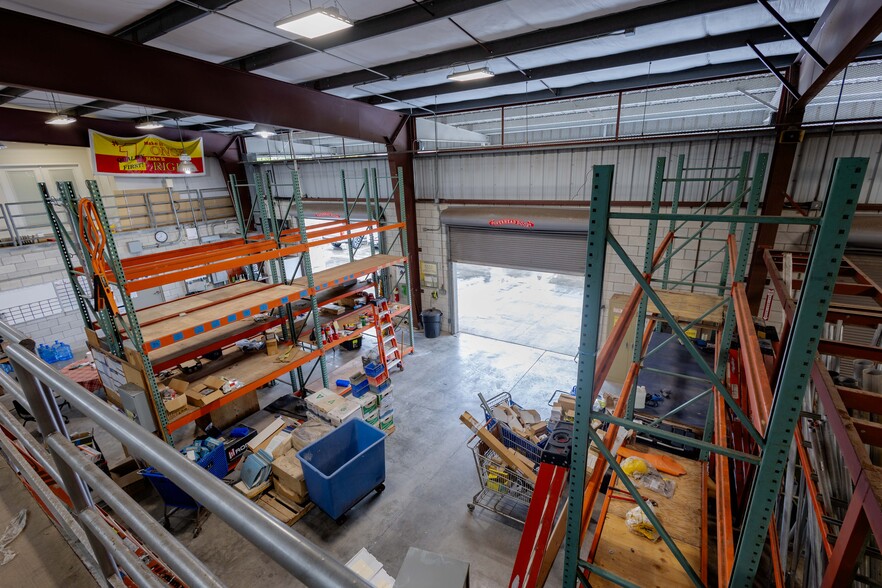 More Photos Of 99-1392 Koaha Pl, Honolulu Warehouse For Sale