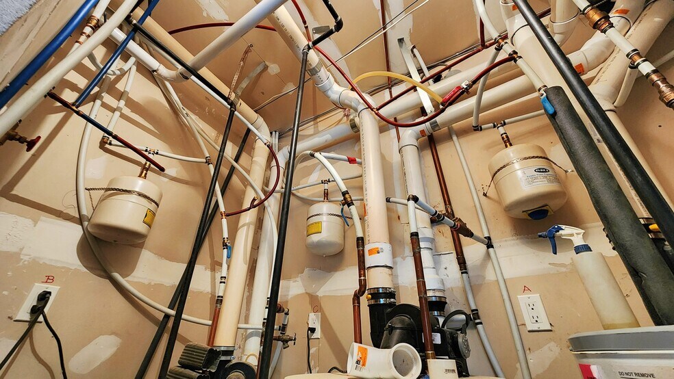 More Photos Of 42 Somerville St, Whitchurch-Stouffville Specialty For Sale